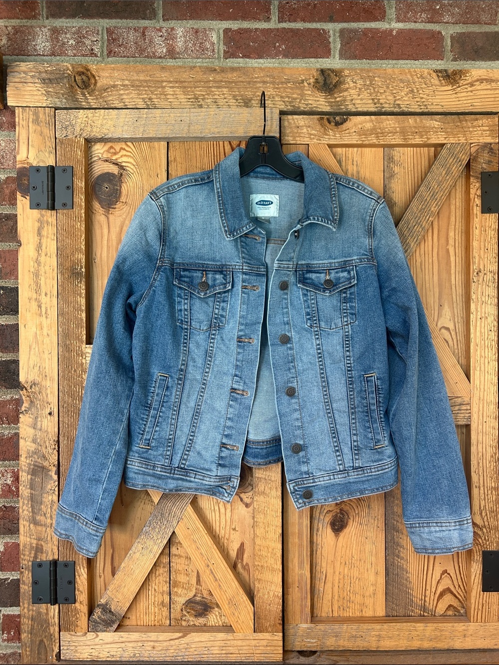 Women’s Old Navy Denim Jacket size medium NWOT